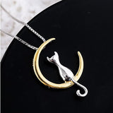 Collier élégant chat et croissant de lune