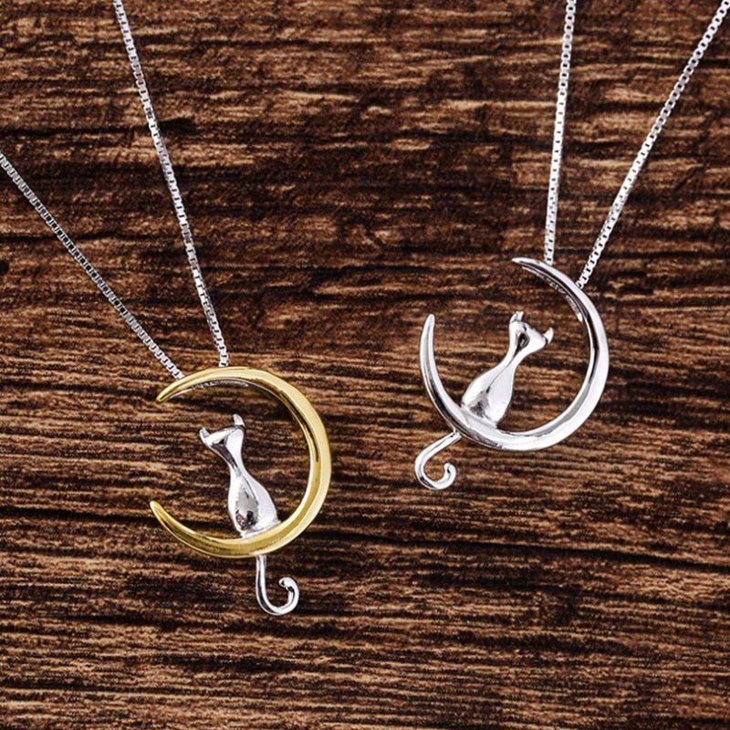 Collier élégant chat et croissant de lune