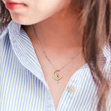 Collier élégant chat et croissant de lune