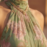 Detalhe do decote