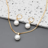 Conjunto de Colar Elegante com Pérolas