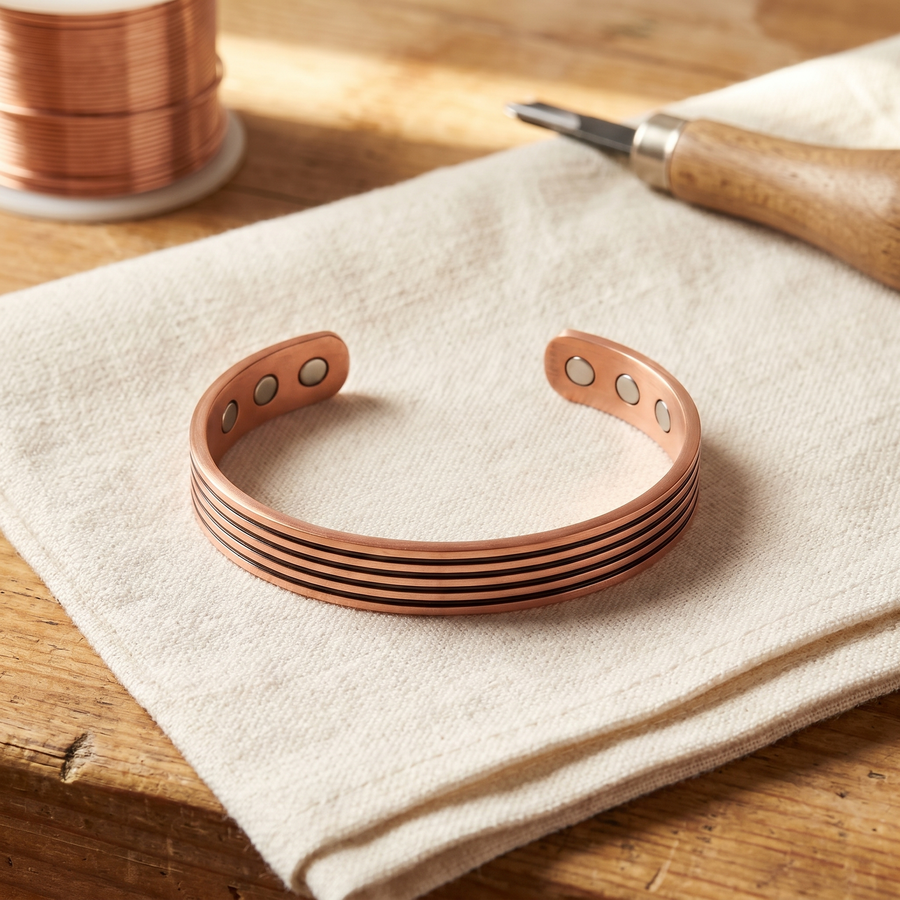 Pulseira em Cobre com Cinco Linhas Gravadas