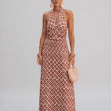 Conjunto Elegante com Design de Ombros Descobertos