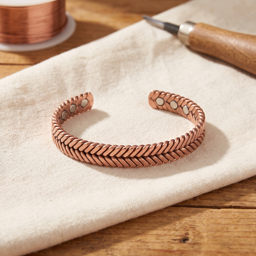 Pulseira Entrançada em Espinha em Cobre