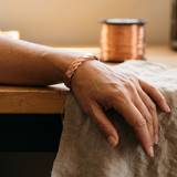 Pulseira Entrançada em Cobre com Fecho Embutido