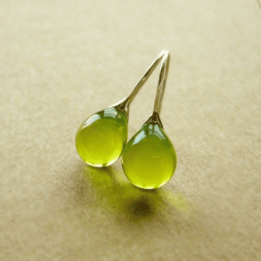 Brincos Gota Cristal Verde-Azeitona