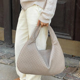 Mala hobo trançada elegante