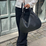 Mala hobo trançada elegante