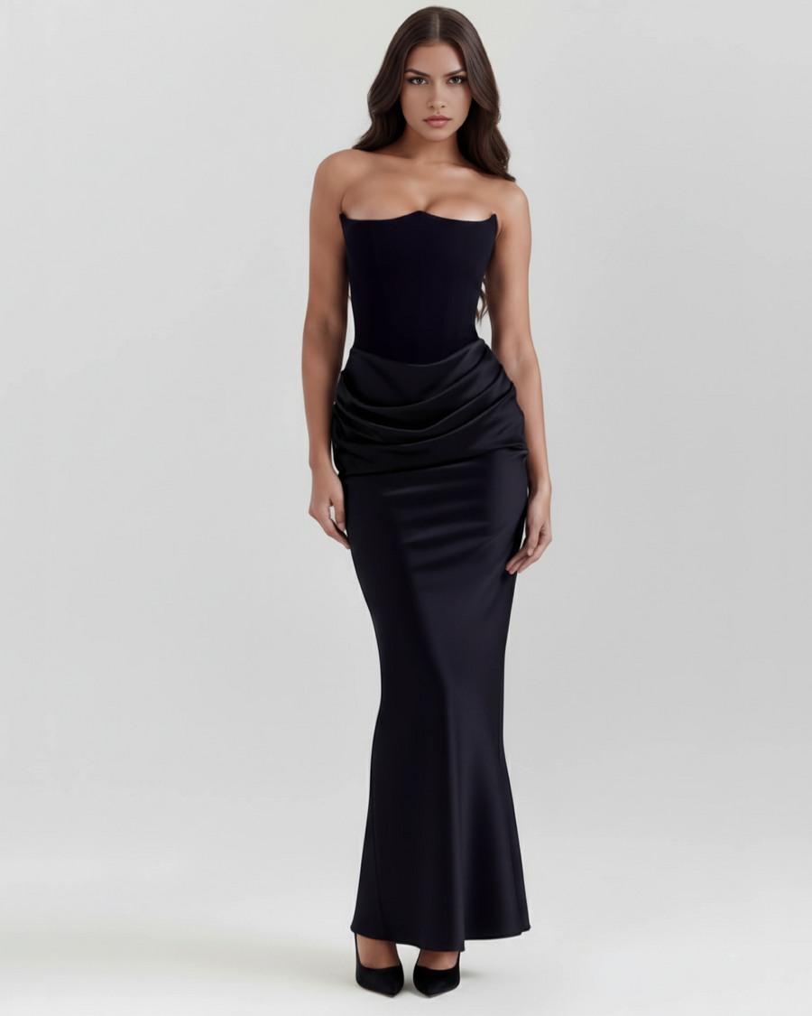 Vestido longo acetinado com decote tomara que caia
