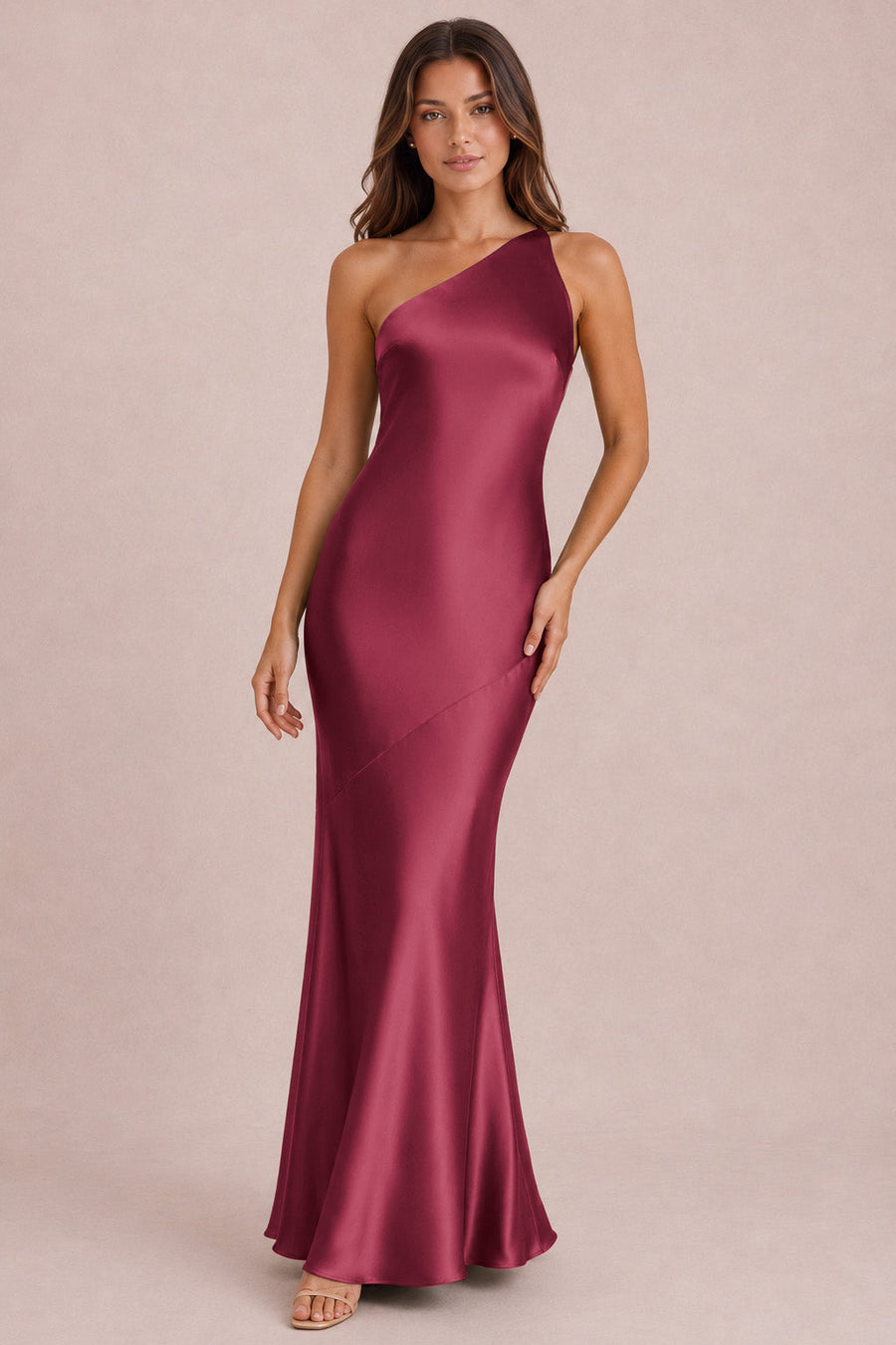 Jacinta Rosa Canela | Vestido de dama de honor tubinho em cetim mate