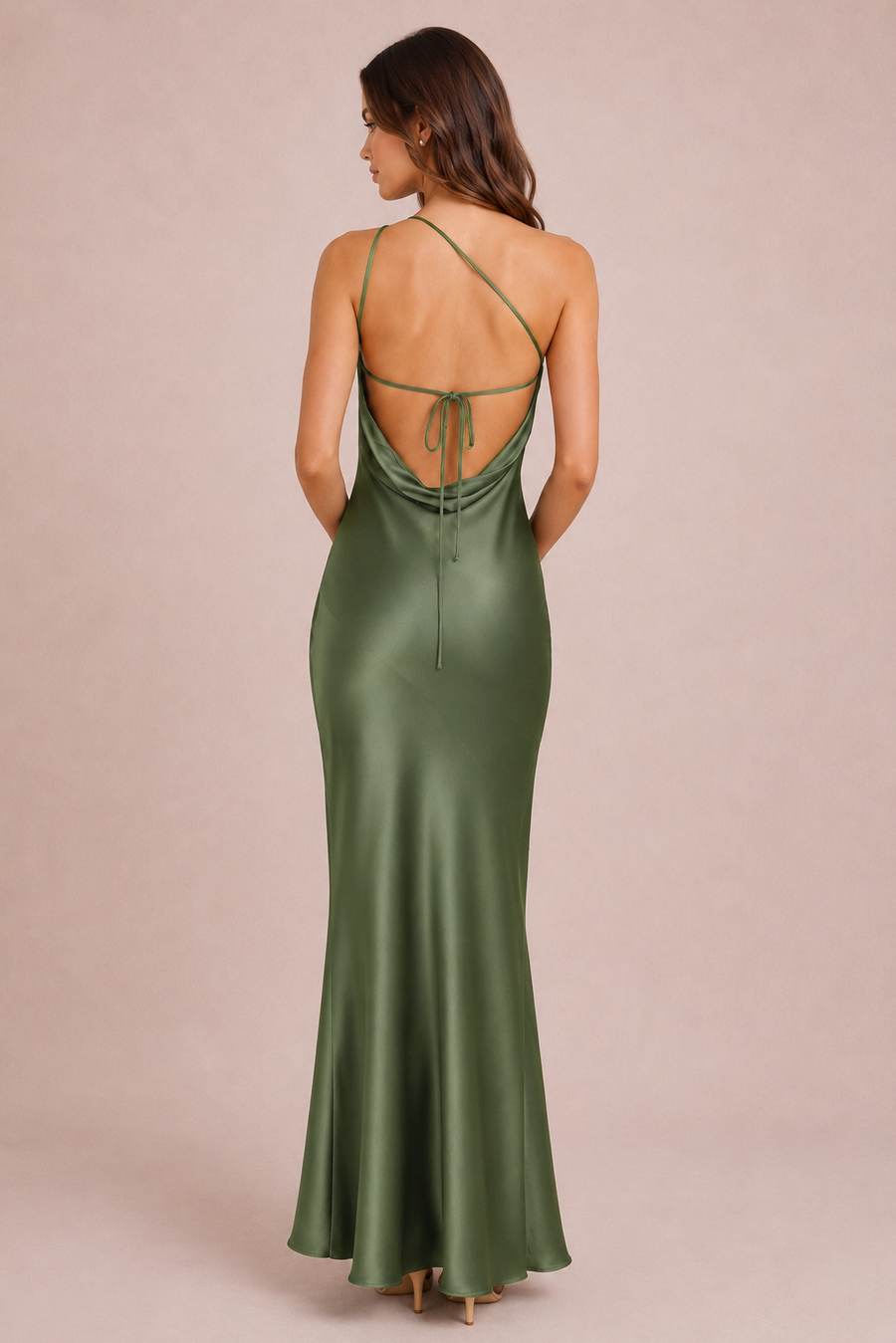 Jacinta Azeitona | Vestido de dama de honor tubinho em cetim mate