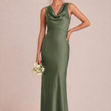 Célia | Vestido comprido tubinho em cetim mate