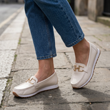 Beatriz | Mocassins Conforto com Fivela Dourada