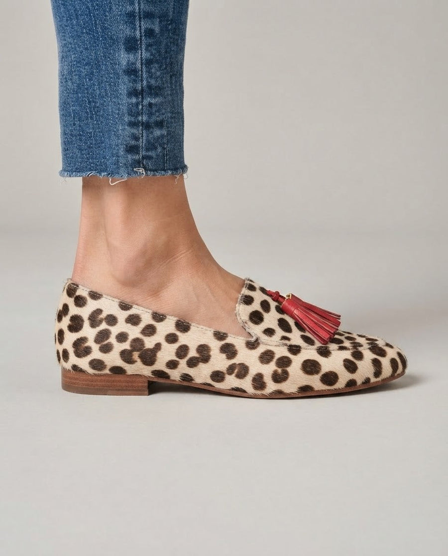 Aurora | Mocassins Creme às Bolinhas com Borlas Vermelhas
