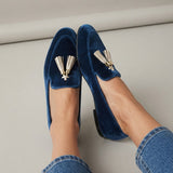 Vitória | Mocassins em Veludo Azul com Borlas Douradas