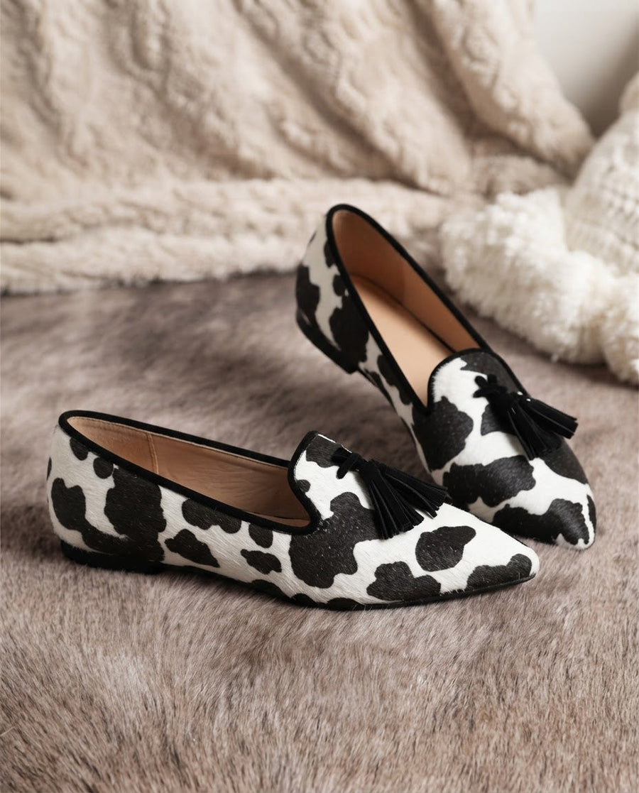 Genoveva | Mocassins Padrão Vaca Preto e Branco com Borlas Pretas
