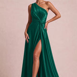 Mónica Cetim Brilhante Esmeralda | Vestido comprido evasê de um ombro só em cetim brilhante