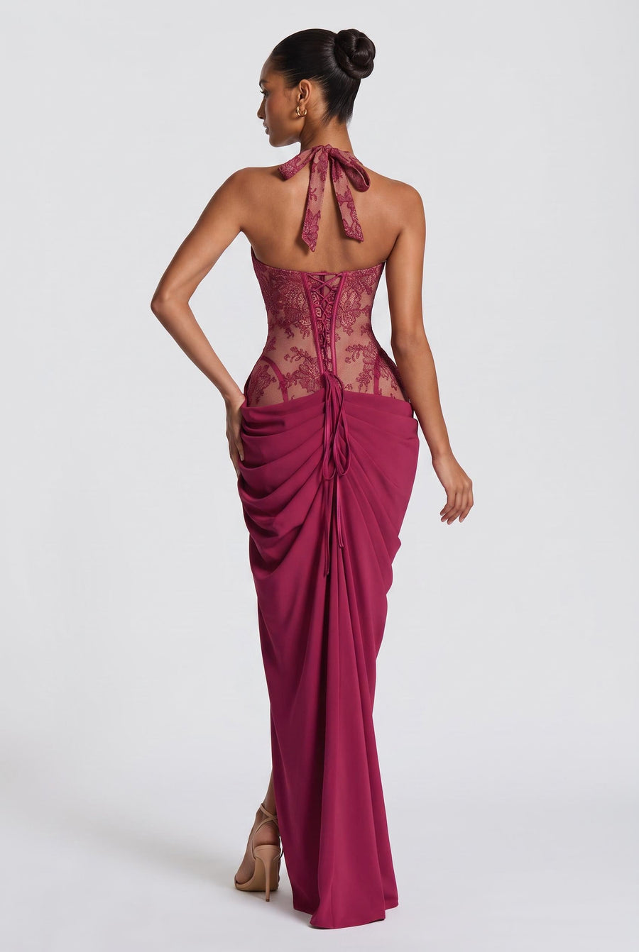 Nicole | Vestido comprido justo em renda e rede elástica