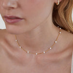 Colar Dourado com Pérolas