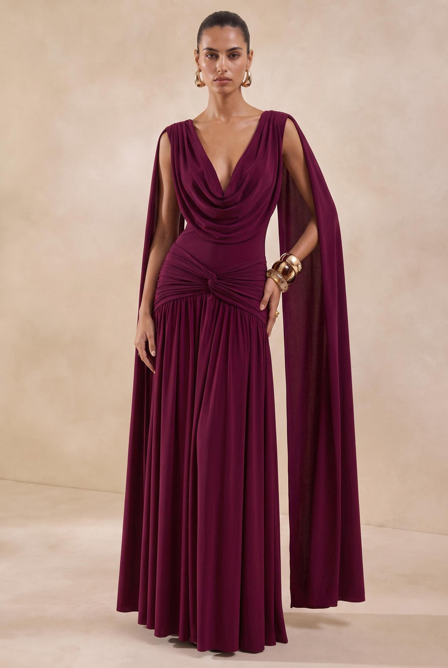 Odete | Vestido comprido evasê em jersey com capa
