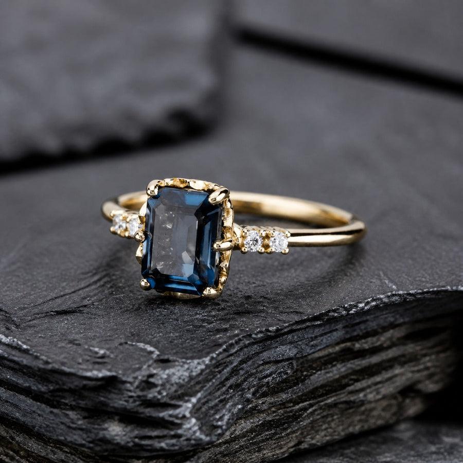 Anel Cristal Azul Dourado