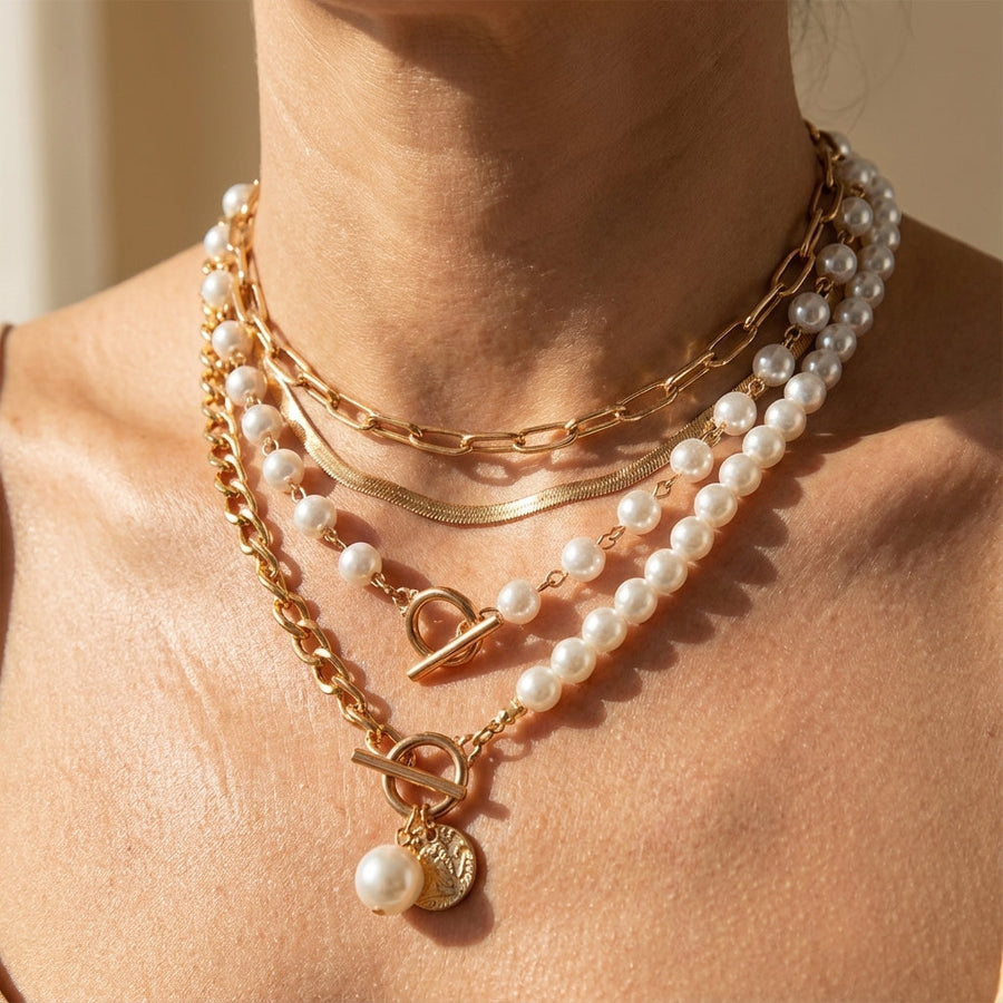 Conjunto de Colares Sobrepostos com Pérolas