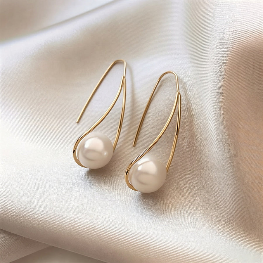 Brincos Elegantes com Pérola Suspensa