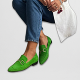 Mocassins em Tons de Roxo