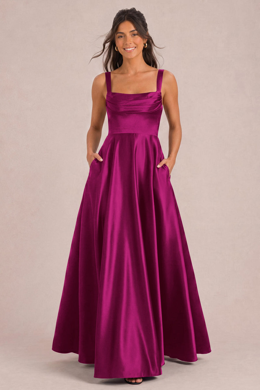 Pilar Orquídea | Vestido comprido evasê em cetim brilhante com bolsos