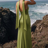 Rosália Verde Escuro | Vestido comprido em cetim mate com detalhe drapeado