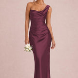 Rita Cabernet | Vestido comprido tubinho em cetim elástico com franzidos