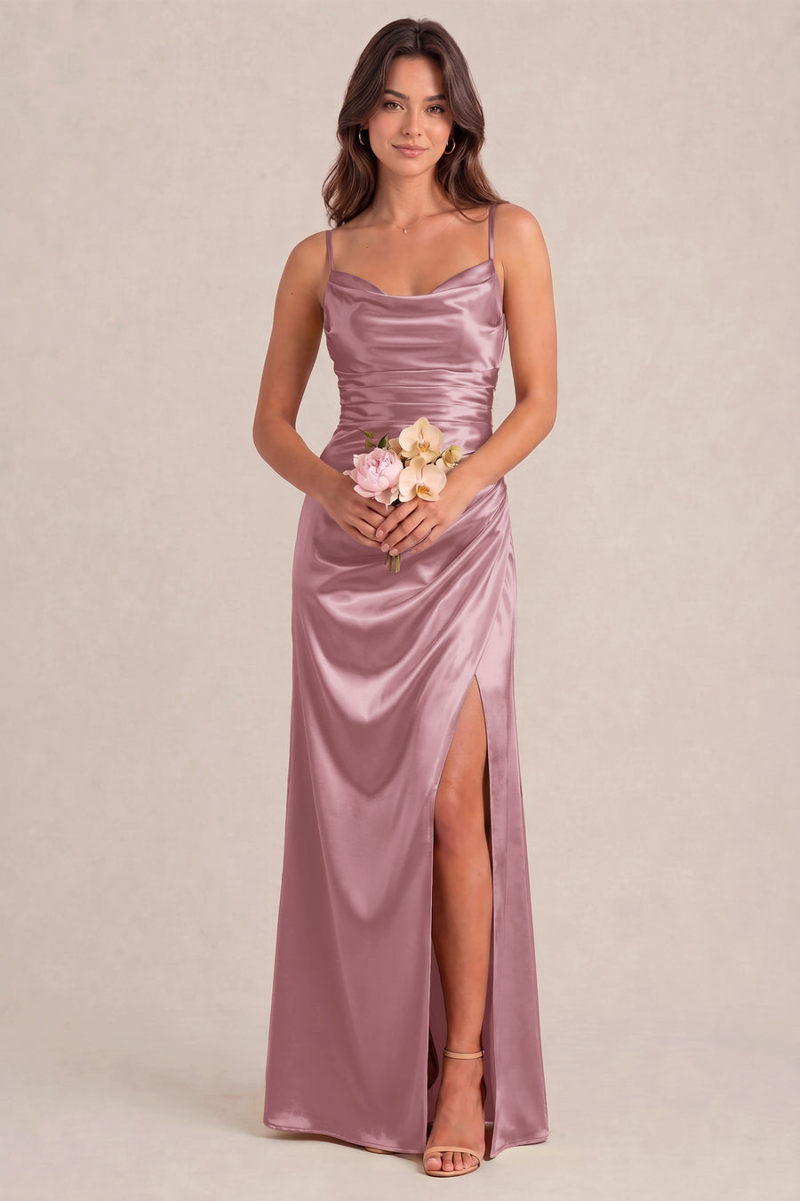 Rosalina Malva Vintage | Vestido comprido tubinho em cetim brilhante plissado