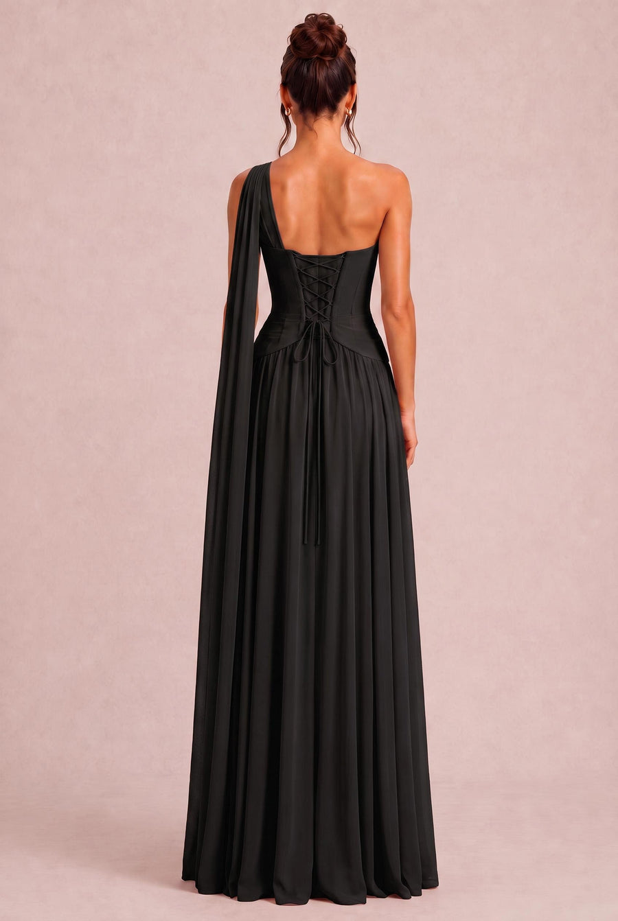Rosana Preto | Vestido de dama de honor evasê em chiffon com detalhe drapeado