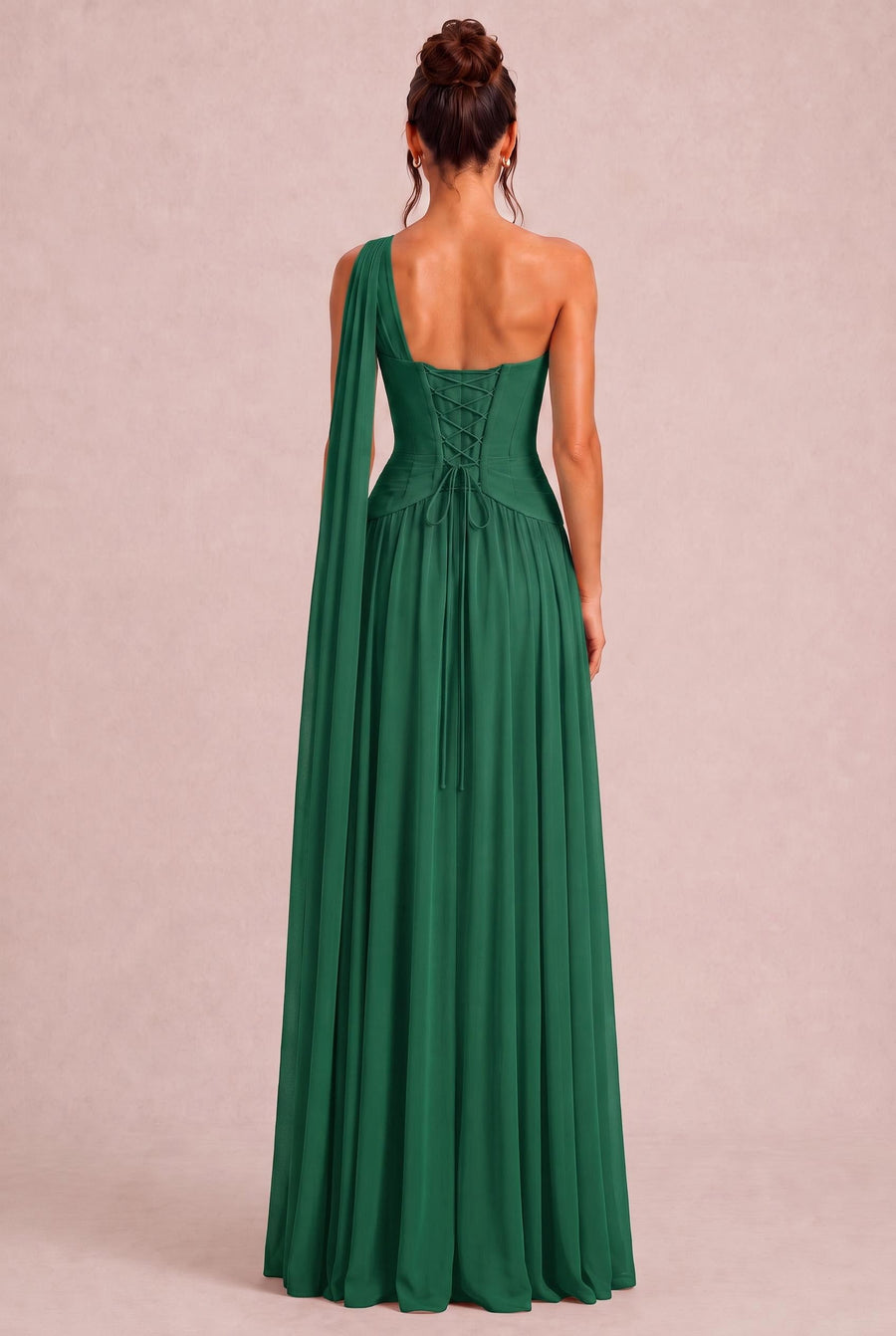 Rosana Verde Escuro | Vestido de dama de honor evasê em chiffon com detalhe drapeado