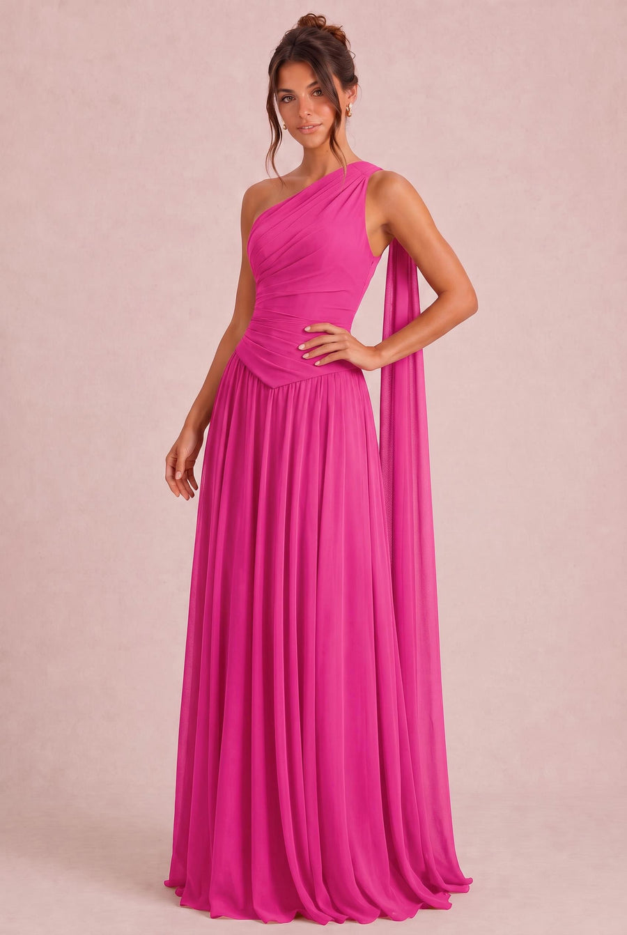 Rosana Fúcsia | Vestido de dama de honor evasê em chiffon com detalhe drapeado