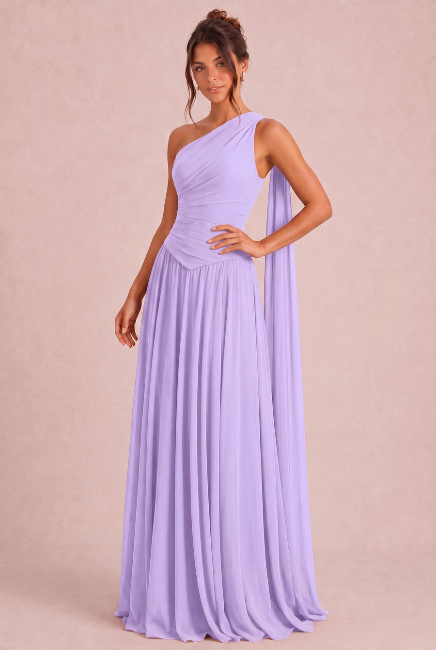 Rosana Lavanda | Vestido de dama de honor evasê em chiffon com detalhe drapeado