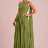 Rosana Verde Azeitona | Vestido de dama de honor evasê em chiffon com detalhe drapeado