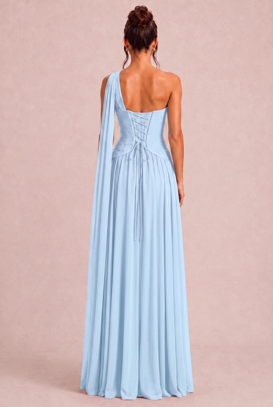 Rosana Azul Celeste | Vestido de dama de honor evasê em chiffon com detalhe drapeado