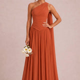 Rosana Narciso | Vestido de dama de honor evasê em chiffon com detalhe drapeado