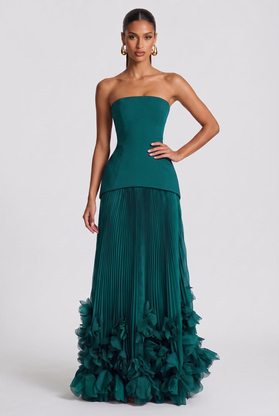 Salomé Azul Pavão | Vestido comprido evasê em chiffon com estampado floral