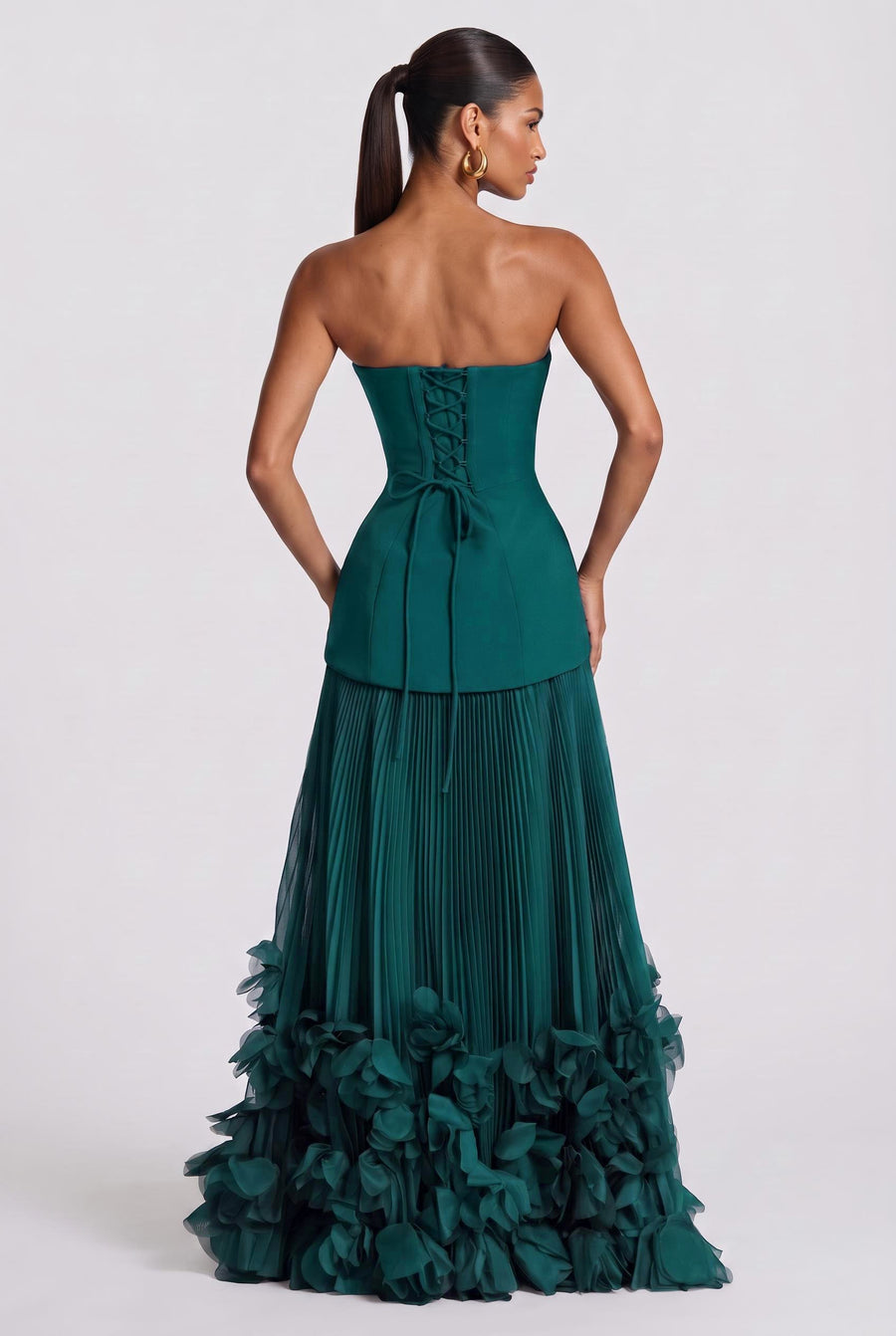 Salomé Azul Pavão | Vestido comprido evasê em chiffon com estampado floral