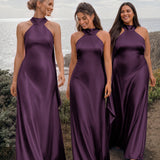 Soraia Violeta | Vestido comprido tubinho em cetim brilhante com detalhe drapeado