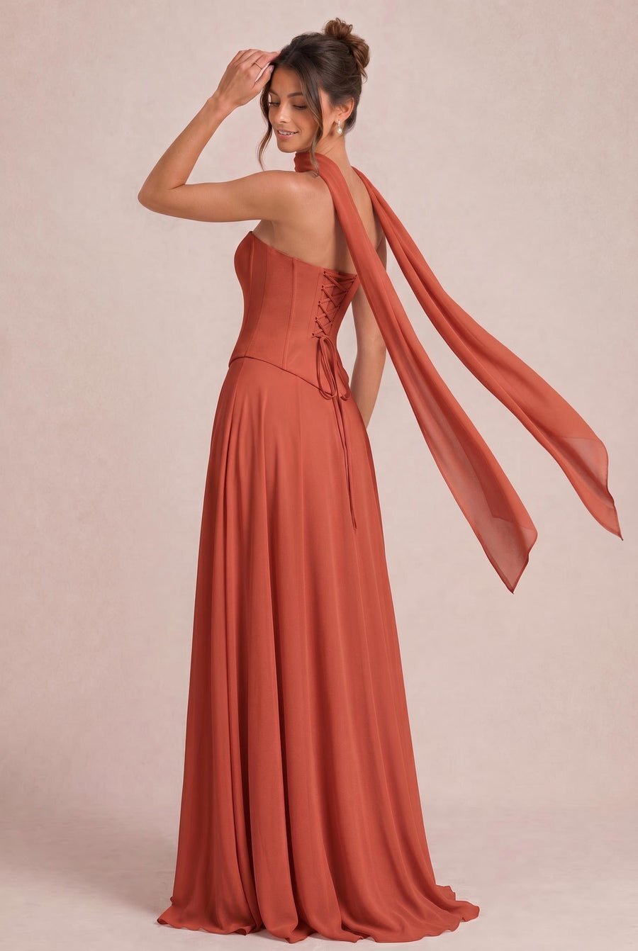 Tatiana Laranja Queimado | Vestido de dama de honor de duas peças em chiffon com corset e detalhe drapeado