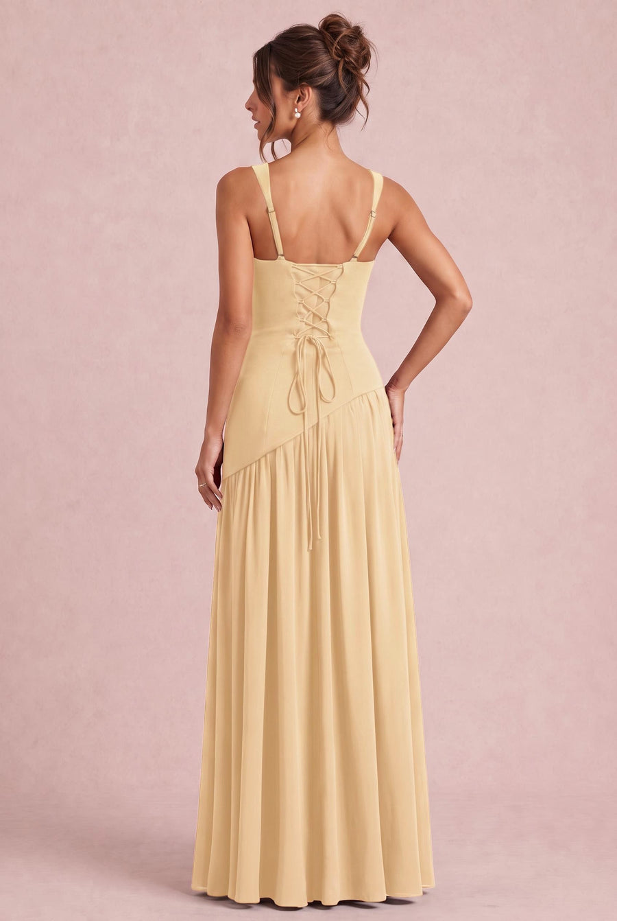 Violeta | Vestido de dama de honor evasê em chiffon plissado